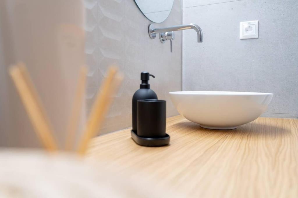 Piraeus Cozy Apartment For 4 Persons ภายนอก รูปภาพ